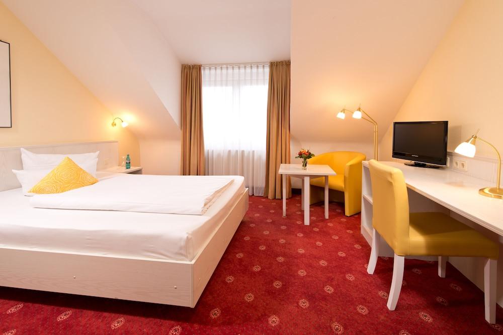 Achat Hotel Schwetzingen Heidelberg מראה חיצוני תמונה